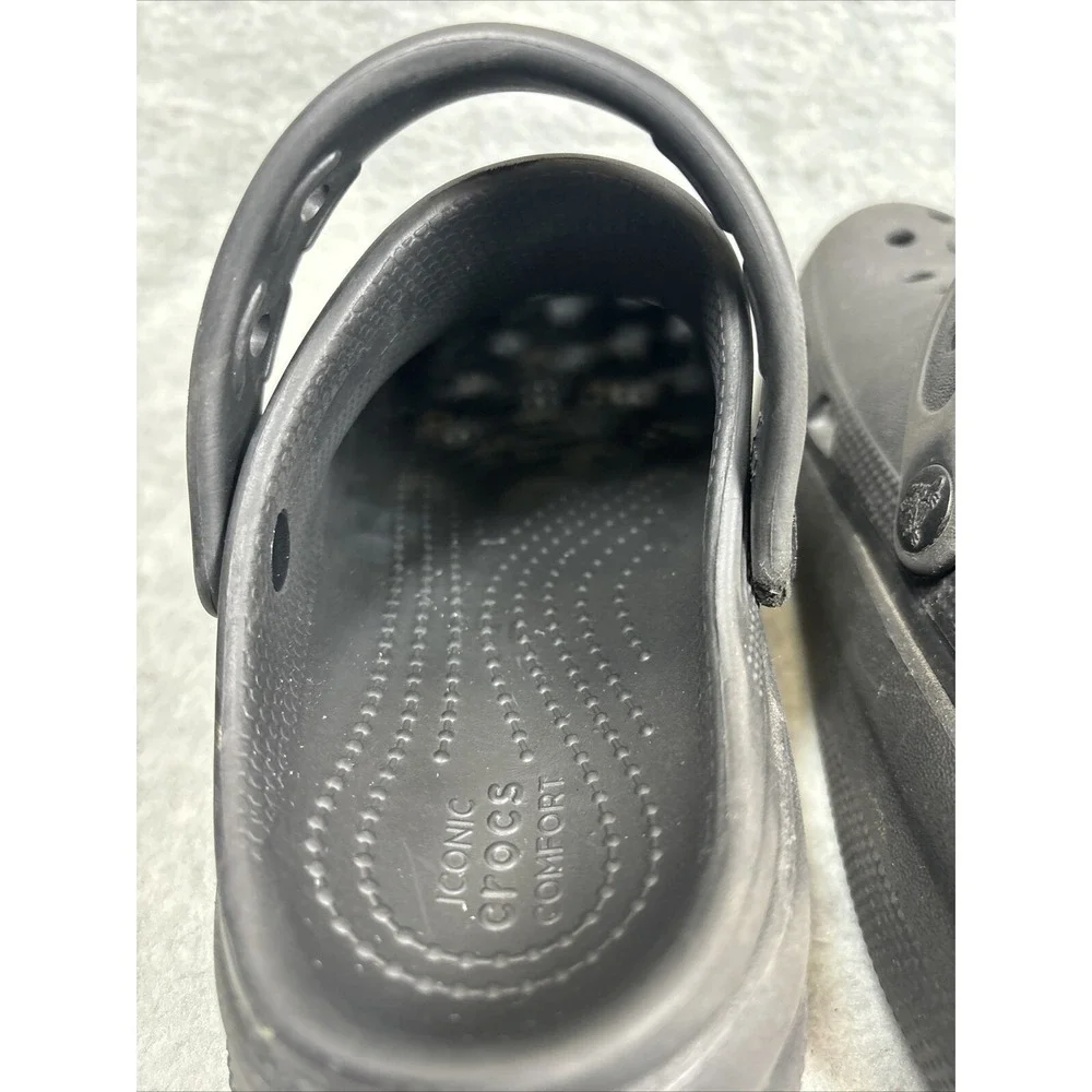 Crocs‎ Mega Crush Clogs Juniors 2 Platform Black Wedge Kids Youth Slip On Iconic